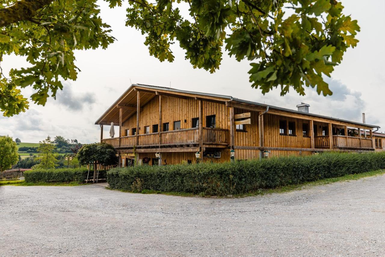 Der Bradler Bed and Breakfast Ebhausen Esterno foto